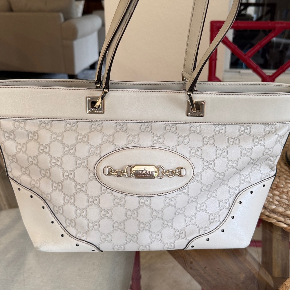 Authentic Gucci Guccissima lge tote winter white/leather